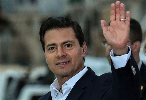 Pe A Nieto Reaparece En Redes Para Celebrar Sus A Os Junto A Tania