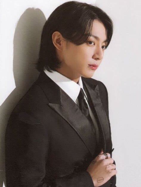 h ୨୧ age in bio on Twitter so well written fantastic HOT smut wow i always love ur