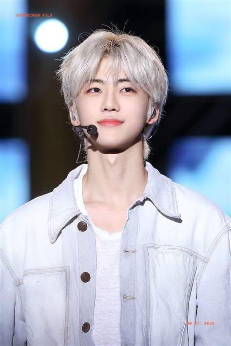 Tranh cãi BXH 25 sao Hàn hot nhất Weibo EXO bất ngờ lấn lướt hẳn BTS IU thắng thế BLACKPINK