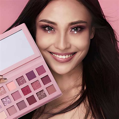 Палитра сенки за грим NUDE 18 цвята 14 4 гр eMAG bg