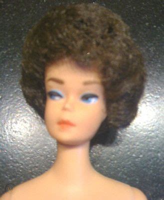 Vintage Brunette Bubblecut Barbie Excellent Condition