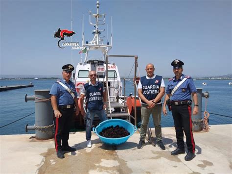 Siracusa Controllo Congiunto Carabinieri E Capitaneria Di Porto Per