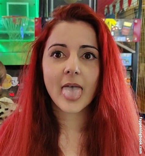 AnnieFuchsia Nude OnlyFans Leaks The Fappening Photo FappeningBook