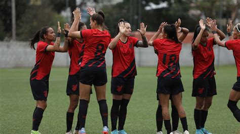 Athletico feminino perde para o Avaí e é rebaixado no Brasileirão A1