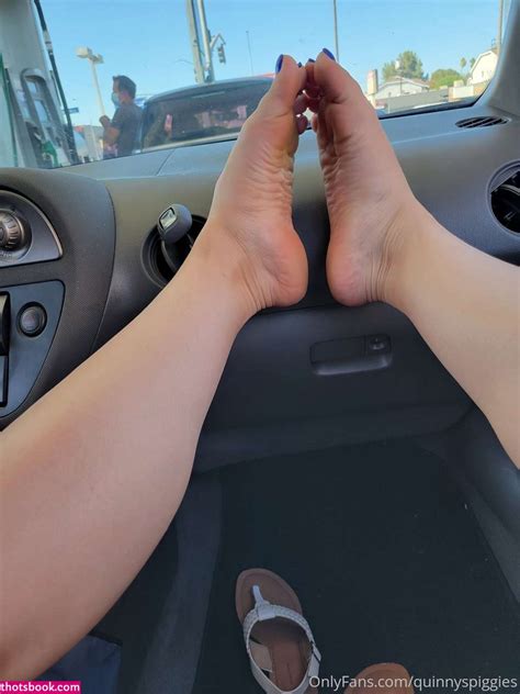 Quinnyspiggies Aderes Quin Nude OnlyFans Photos Leakednudes