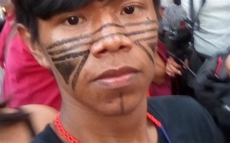 Líder indígena gay relata preconceito nas aldeias Chamam de anormal IGUAIMIX