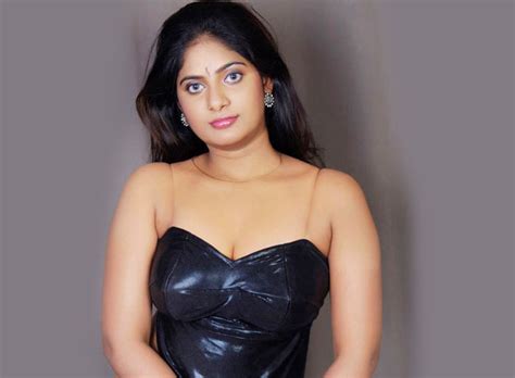 BOLLYWOOD ACTRESS Actress Latest Sexy Fully Nude Image Bath