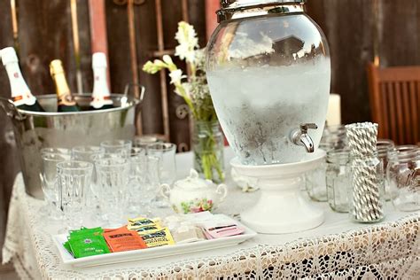 A Pretty Backyard Bridal Shower The Sweetest Occasion