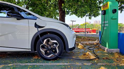 Governo de São Paulo veta isenção de IPVA para carros elétricos no estado