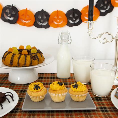5 Easy DIY Halloween Decor Ideas Using Common Kitchen Items – Starpack