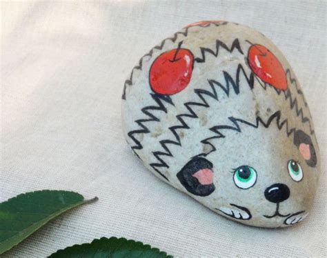 1000+ images about Painted Stones - Animals on Pinterest