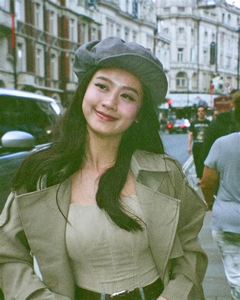 Cuộc sống hiện tại của hot girl thị phi từng mất tích 2 năm Ở với thiếu gia