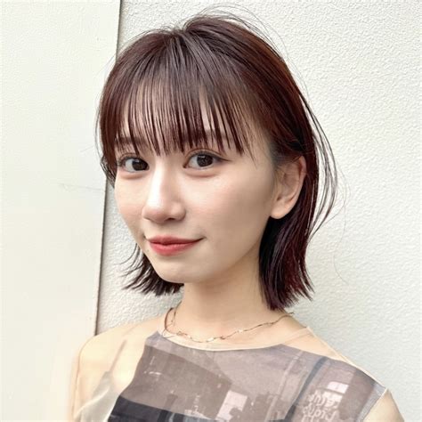 ハネすぎないから大人っぽい！美人にまとまるひし形くびれボブ｜最旬ヘアカタログ | 美的.com