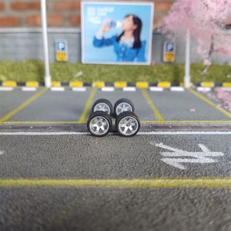 Jual BAN KARET HOT WHEELS TE37 SILVER Shopee Indonesia