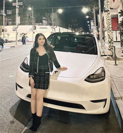 Khoa Pug Khoe Nh C Ng Hot Girl Xinh P Danh T Nh Khi N Nhi U Ng I B T Ng