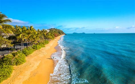 golden sandy beaches Archives - Destination Trinity Beach