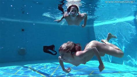 Jessica And Lindsay Swim Naked In The Pool Free Porn Videos YouPorn