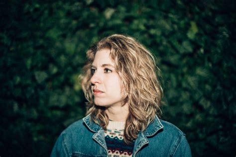 Blonde Maze To Love Again With Her New Single Moon Lvnding