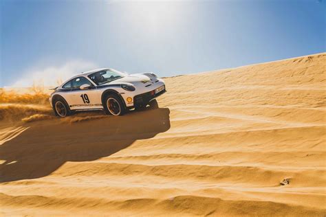 2023 Porsche 911 Dakar Rallye 1974 - Stunning HD Photos, Videos, Specs ...