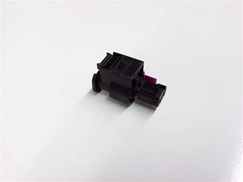 2008-2012 Audi R8 Turn Signal Lamp Connector 4H0-973-702-A | Audi USA Parts