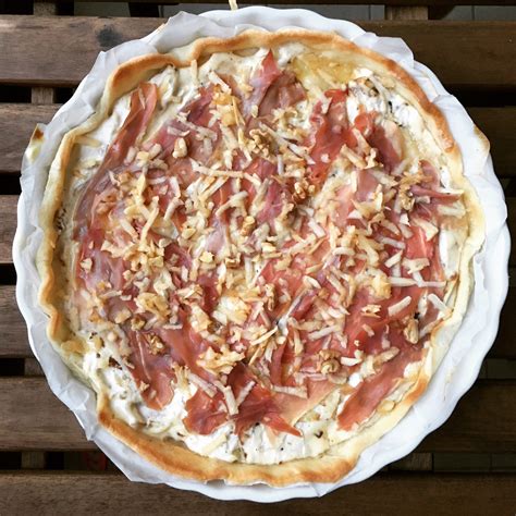 Tarte au jambon cru chèvre et miel CuisineMoi