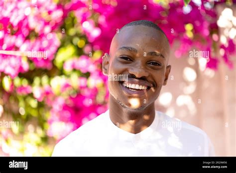 Homme Gay Jeune Banque De Photographies Et Dimages Haute R Solution Alamy