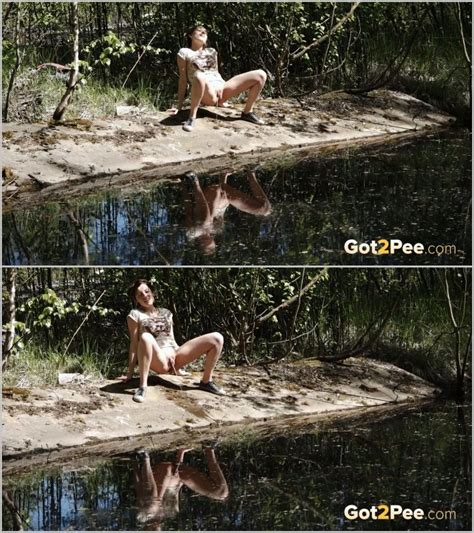 Forumophilia PORN FORUM Shameless Girls Pissing Urina Dirty Games