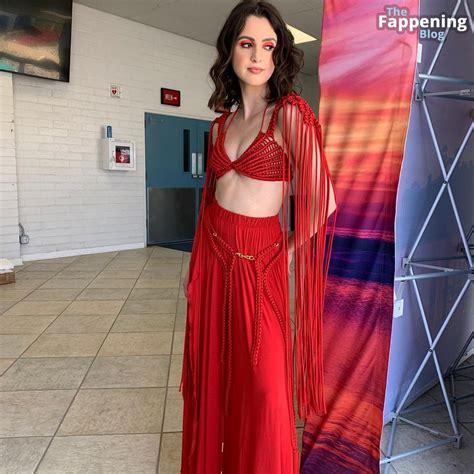 Laura Marano Lauramarano Nude Leaks Photo 186 TheFappening