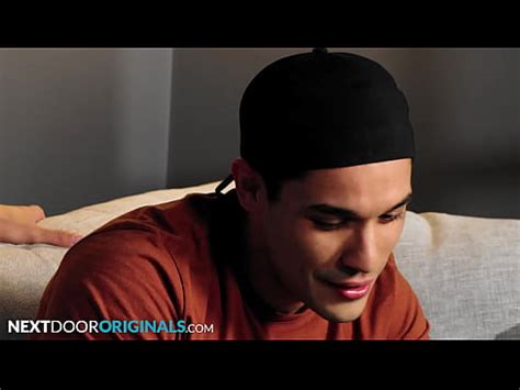 Tatted Hunk Falls For Closetcase Dakota Payne Andrew Miller NextDoorStudios XVIDEOS