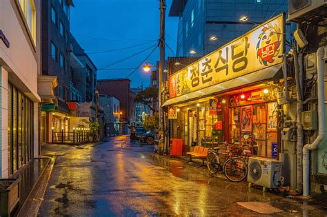 옛날 점집 골목이 지금 힙한 명소로…서울에 뜨는 감성 동네 4곳 : 네이트 뉴스