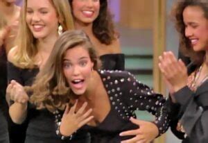 Leslie Bibb Height, Age, Boyfriend, Family, Biography » StarsUnfolded