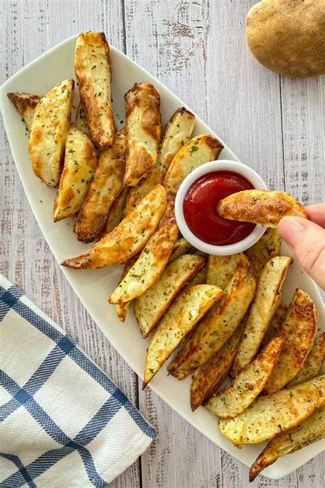 Crispy Air Fryer Potato Wedges W Oil Free Option This Healthy Kitchen