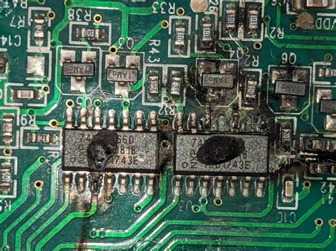 Help ID these ICs. Benetech GM60 wire tracker transmitter. : r ...