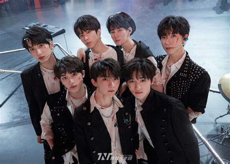 tnt anh nhom hinh anh dang yeu