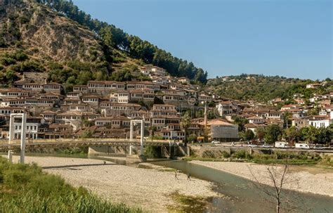 Ciudad Vieja De Berat En Albania Foto De Archivo Editorial Imagen De