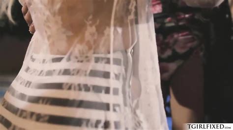 Shemale Venus Lux Fucks And Licks Milf Cherie Deville Pussy