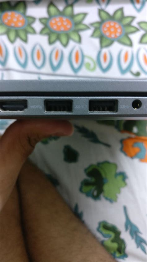 Is this a USB 3.0 port.... It says USB 'ss' on it but there is no blue