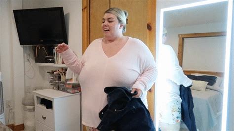 BBW CHLOE Belly Too Big For Jeans BBW CHLOE Clips4sale