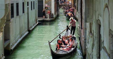 How To Avoid Crowds In Venice The New York Times