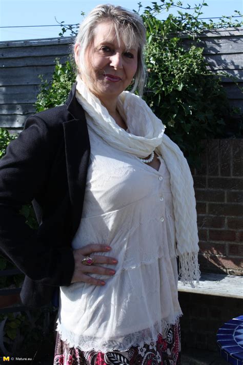 Horny Mature Lady Strips In Her Garden Porn Pictures XXX Photos Sex Images PICTOA