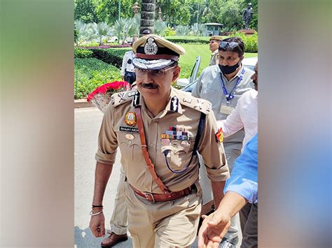 Delhi Cp Orders Dcps To File Report On Sexual Harassment Complaints