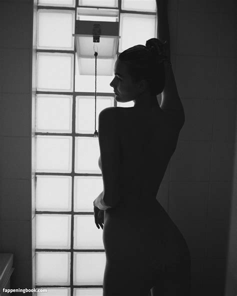 Venosere Nude OnlyFans Leaks Fappening FappeningBook