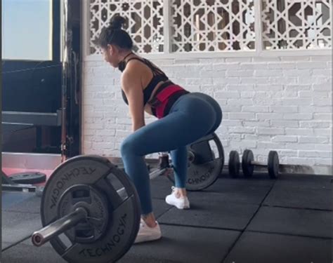 Hot Girl L Ng Gym Thanh Nh N D Ng Nh Si U M U N Ng T G P L N C Th