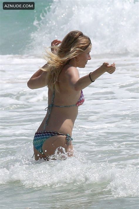 Sienna Miller Sexy Colorful Bikini At The Beach In Cancun Aznude