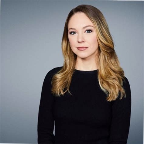 6 Hot Sexy Natasha Bertrand Bikini Pics