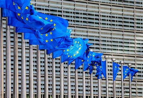 Bruselas Obliga A Pornhub Stripchat Y XVideos A Cumplir Con La Ley De Servicios Digitales