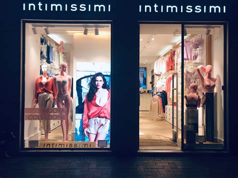 Underwear And Lingerie Store In Ostia At Via Delle Baleniere Intimissimi
