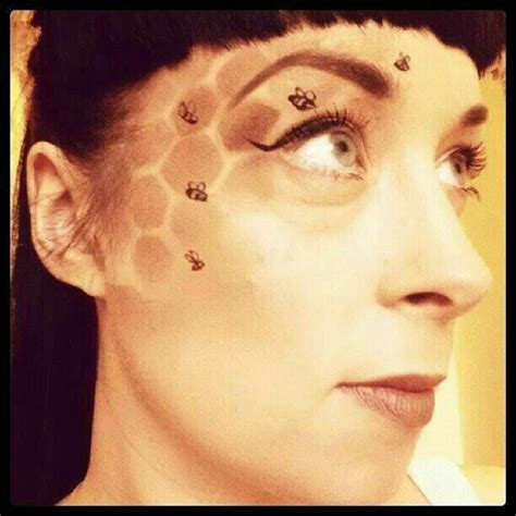 Pin By Michelle Alexander Leblanc On Bees Halloween Makeup