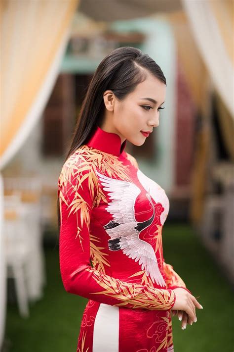 Hot girl Tuyệt tình cốc Nga Tây e ấp trong ngày cưới
