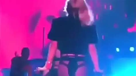 Britney Spears Striptease Nude Sex Videos XHamster